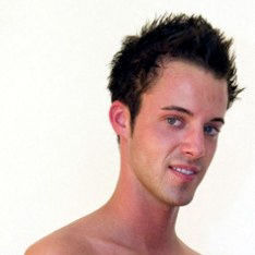 College stud blows his hot friend