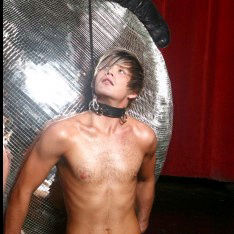 Blond Twink Masturbates While Showering