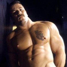 Muscular Donnie Russo in FIND THIS MAN (1993)