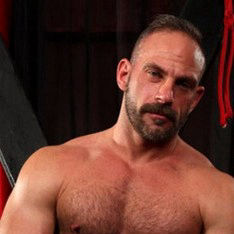 Muscle bare gays wrestling on mats