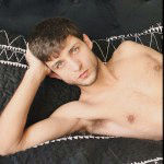 Hunk Elliot Finn Takes Massive Cock Like A Champ